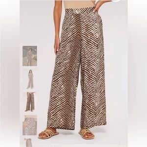 Apricot Highrise Brown & Creme Zebra Print Flowy Pants Size 6 / Small